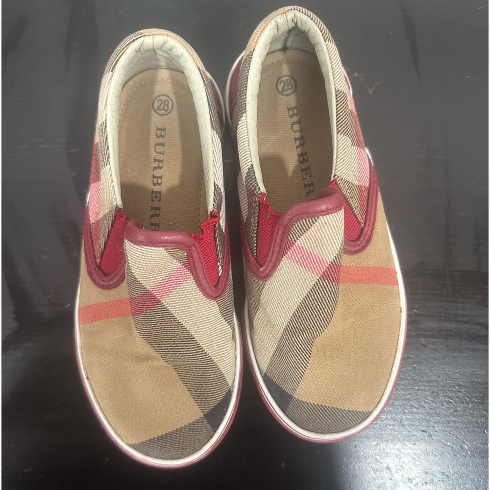 Burberry Kids Moccasins in Red and Tan
